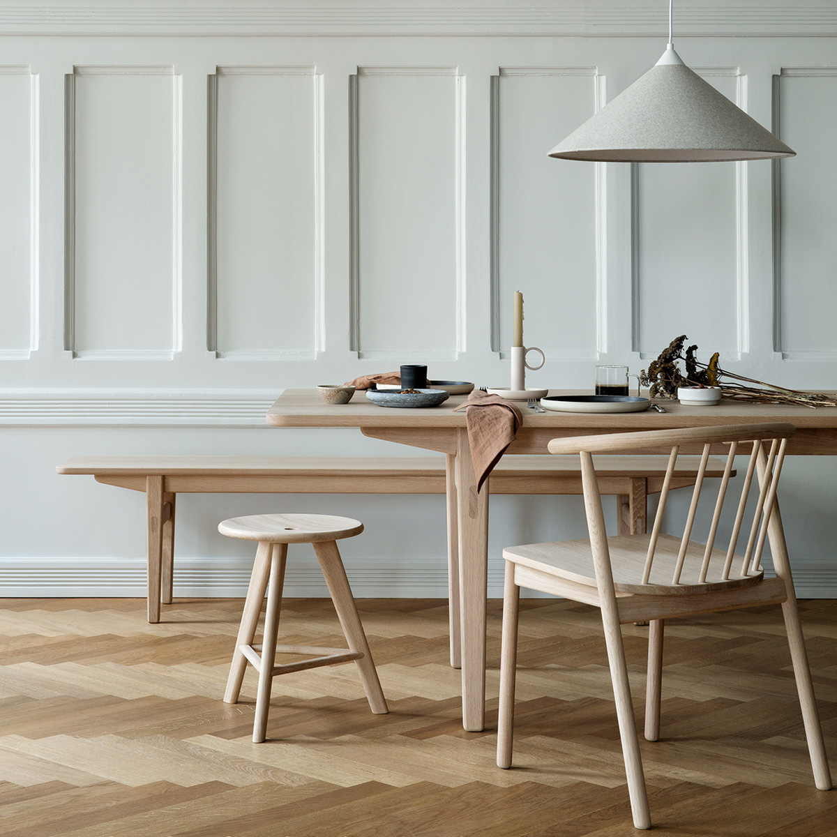 Tonning & Stryn • Bjelke bord Tonning & Stryn • Bjelke bord